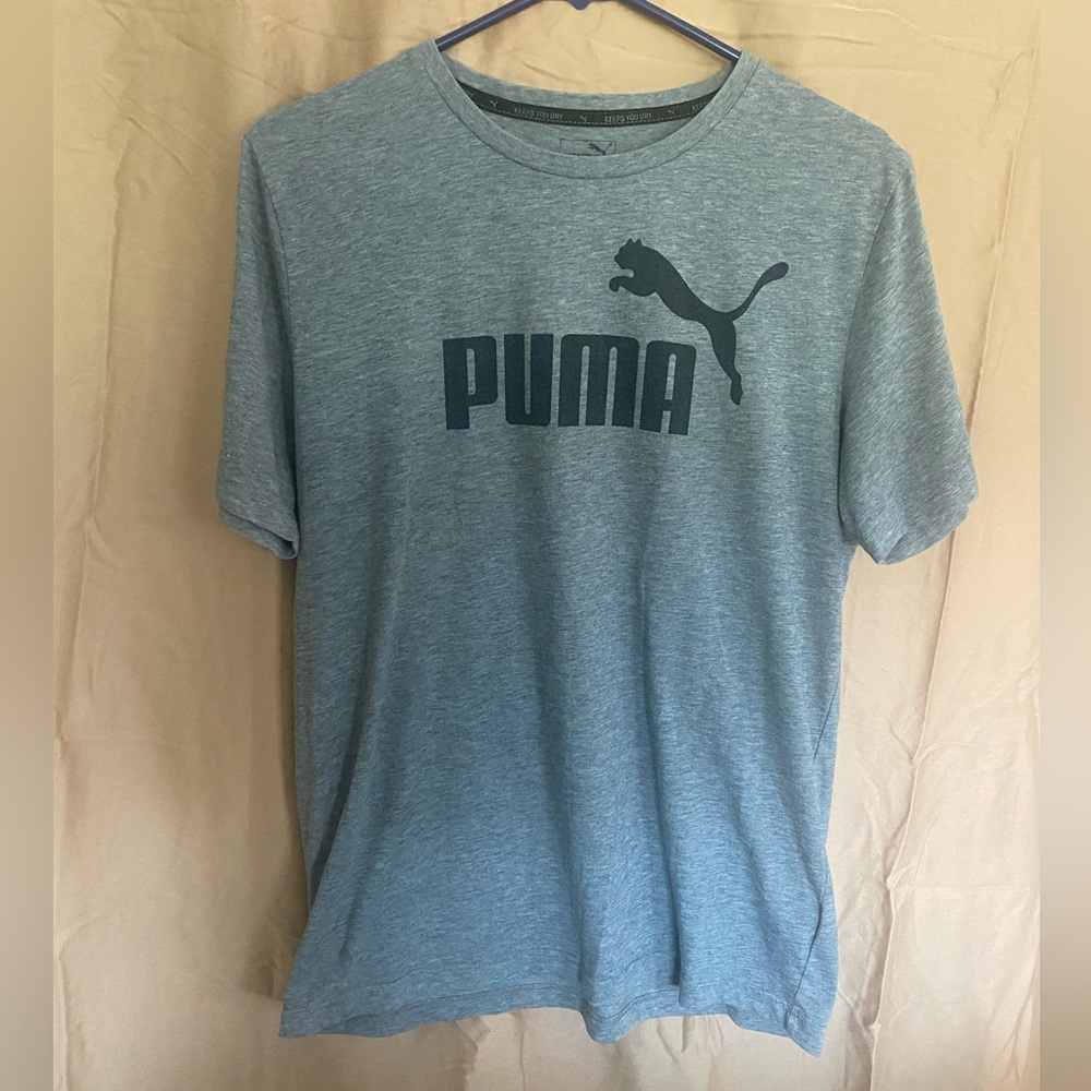 Men’s gray graphic puma T-shirt